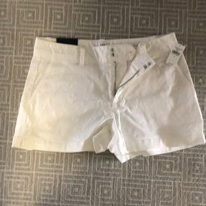 NWT women’s gap shorts